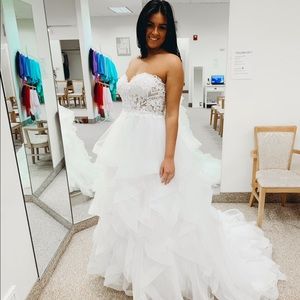 NWT Private Collection Strapless Ruffled Wedding